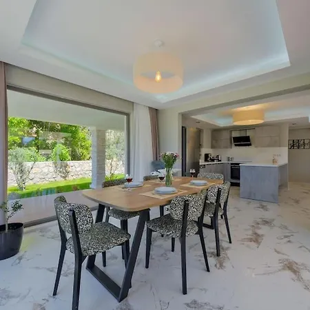 Milagro, Doganin Icinde Hisaronu' Ne Yakin Villa