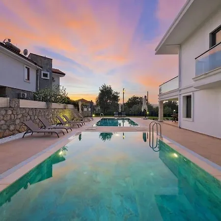 Villa Milagro, Doganin Icinde Hisaronu' Ne Yakin *